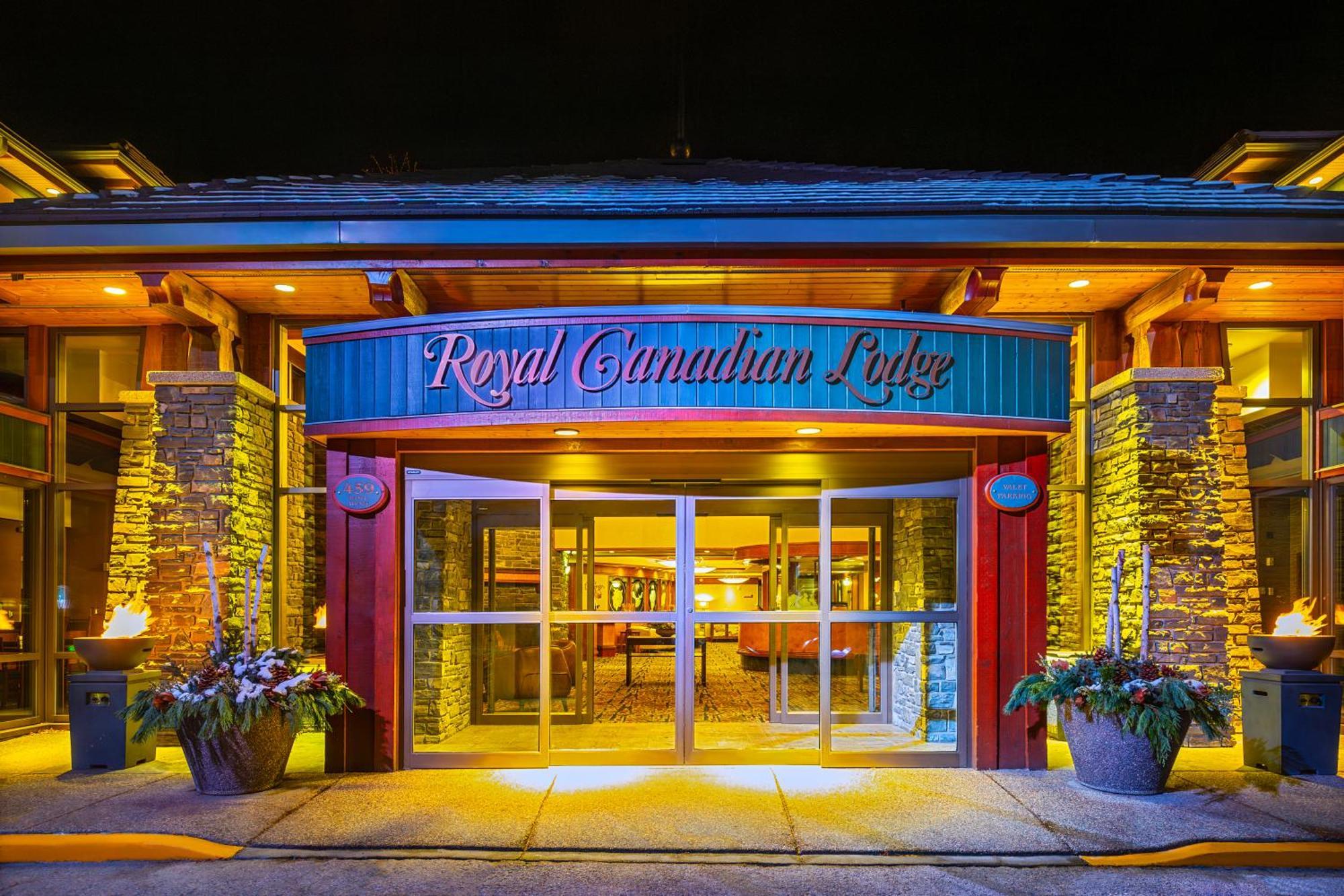 班夫 皇家加拿大小屋酒店 外观 照片